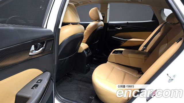 Kia K7 2020 — photo 17