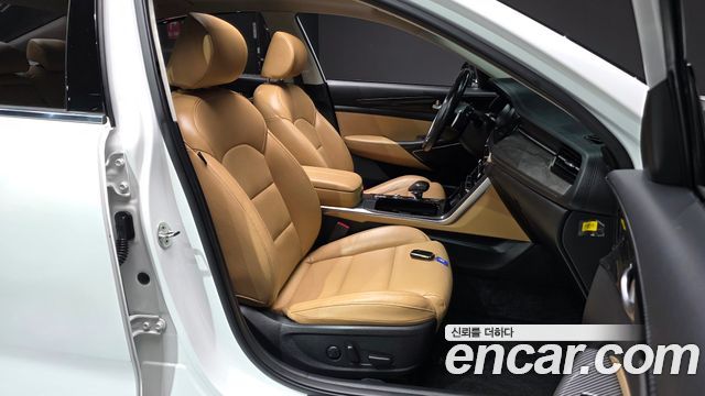 Kia K7 2020 — photo 16