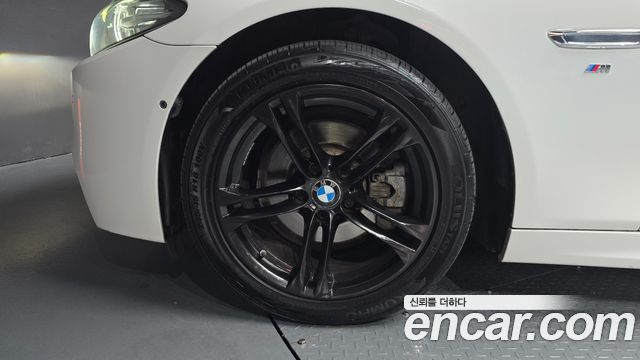 BMW 5-Series 2016 — photo 5