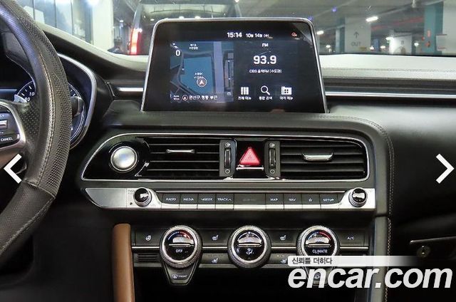 Genesis G70 2018 — photo 11