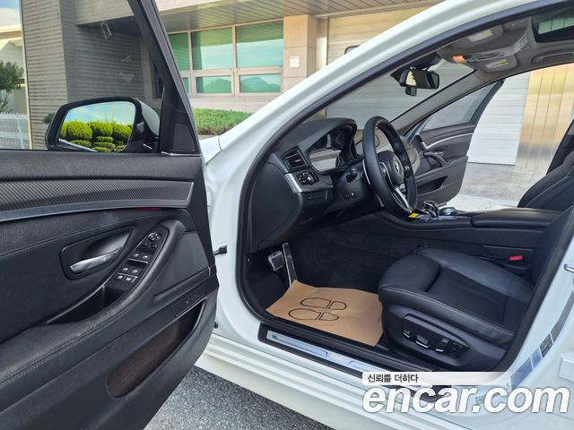 BMW 5-Series 2015 — photo 6