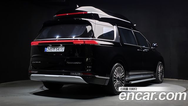 Kia Canival 2021 — photo 2