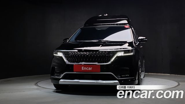Kia Canival 2021 — photo 3