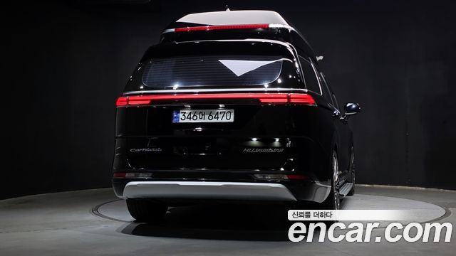 Kia Canival 2021 — photo 4