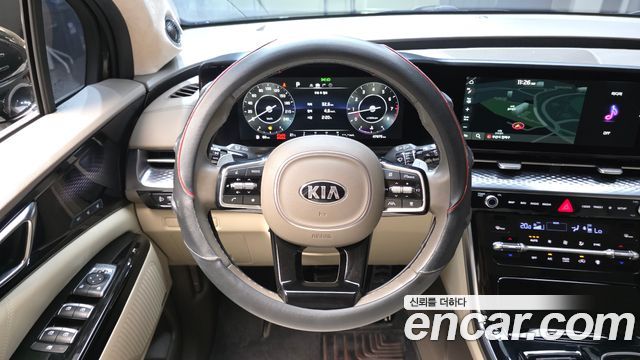 Kia Canival 2021 — photo 19