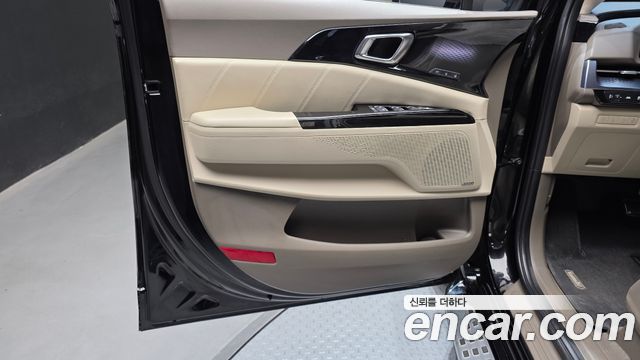 Kia Canival 2021 — photo 14