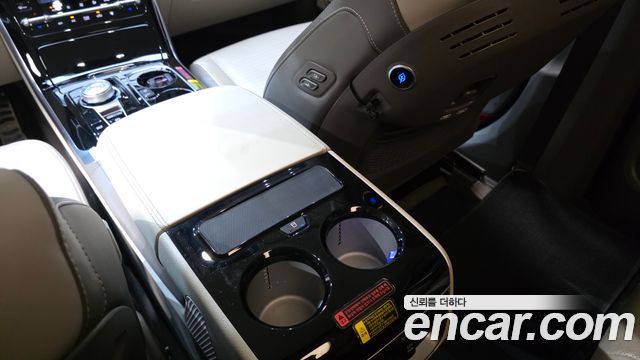 Kia Canival 2021 — photo 29