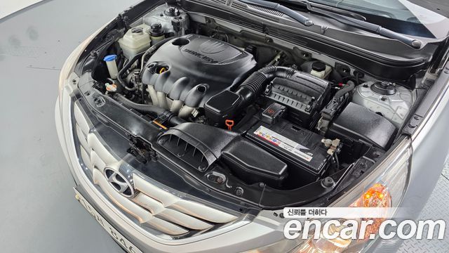 Hyundai Sonata 2010 — photo 6