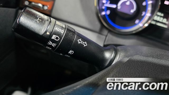 Hyundai Sonata 2010 — photo 17