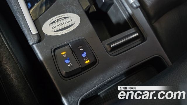 Hyundai Sonata 2010 — photo 18