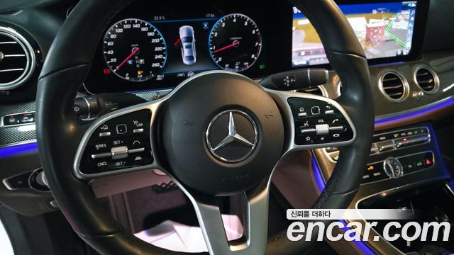 Mercedes-Benz E-Class 2020 — photo 7