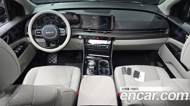 Kia Canival 2023 — photo 10