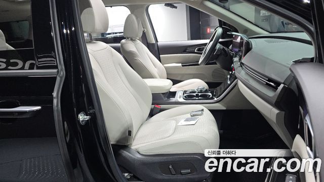 Kia Canival 2023 — photo 18
