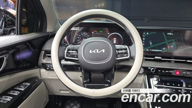 Kia Canival 2023 — photo 19