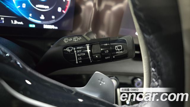 Kia Canival 2023 — photo 30