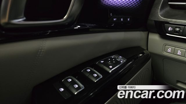 Kia Canival 2023 — photo 38