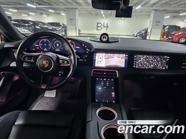 Porsche Taycan 2022 — photo 7