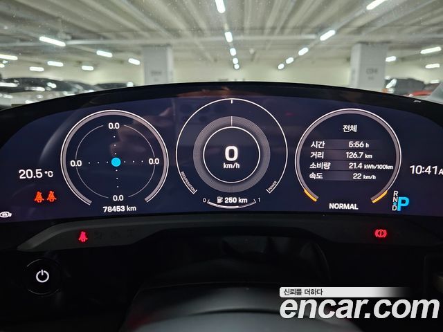 Porsche Taycan 2022 — photo 8