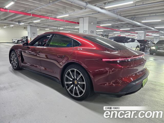 Porsche Taycan 2022 — photo 14