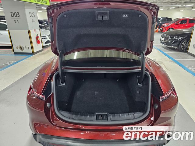 Porsche Taycan 2022 — photo 18
