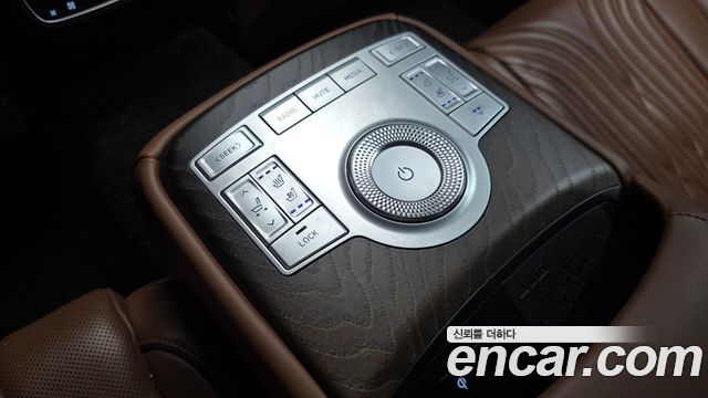 Genesis G80 2022 — photo 24