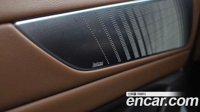 Genesis G80 2022 — photo 25