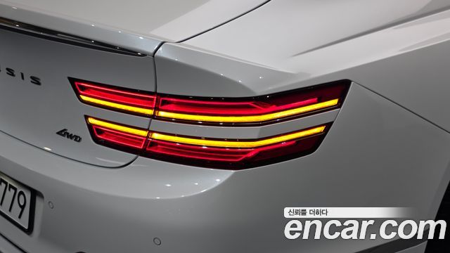 Genesis G80 2022 — photo 9