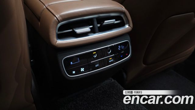 Genesis G80 2022 — photo 32