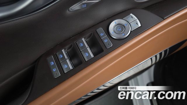 Genesis G80 2022 — photo 36