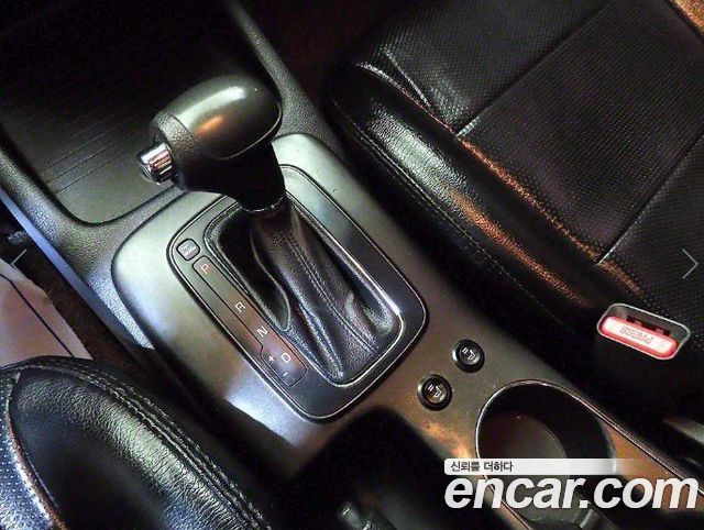 Kia K3 2013 — photo 11