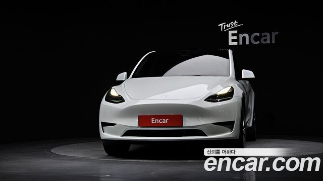 Tesla Model Y 2024 — photo 3