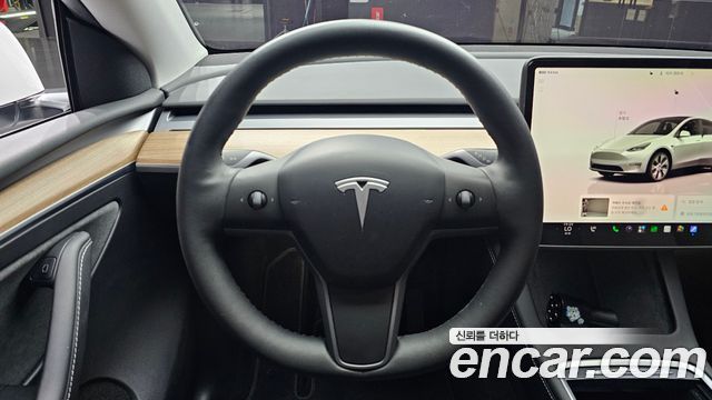 Tesla Model Y 2024 — photo 13