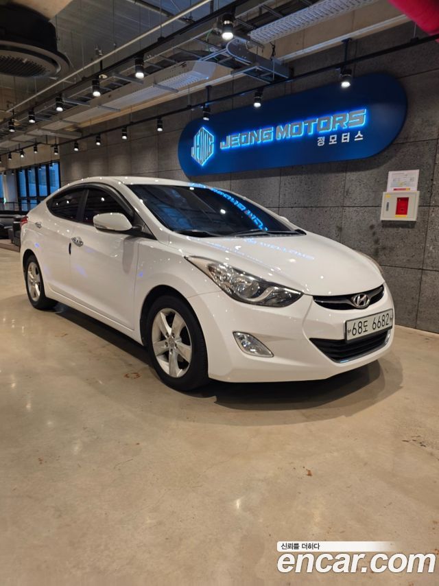 Hyundai AVANTE 2012 — photo 3