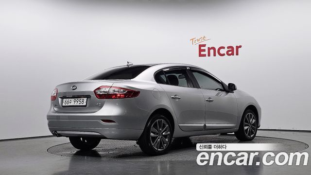 Renault Korea SM3 2012 — photo 2