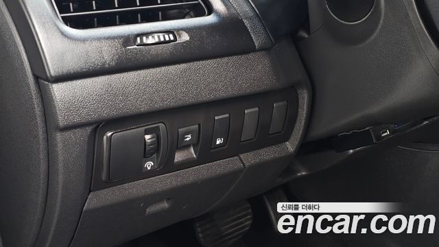Renault Korea SM3 2012 — photo 21