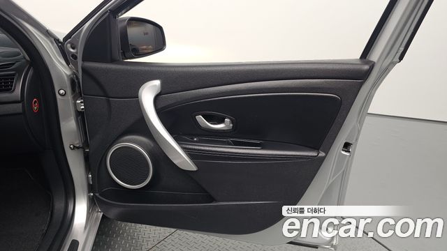 Renault Korea SM3 2012 — photo 14