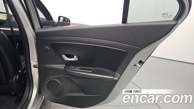 Renault Korea SM3 2012 — photo 15