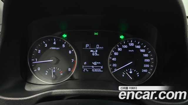 Hyundai AVANTE 2016 — photo 11
