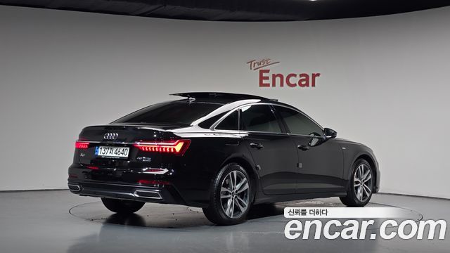 Audi A6 2022 — photo 2