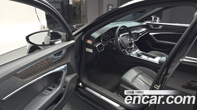 Audi A6 2022 — photo 13