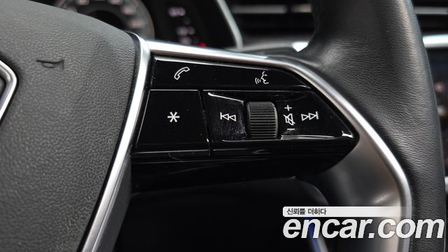 Audi A6 2022 — photo 24