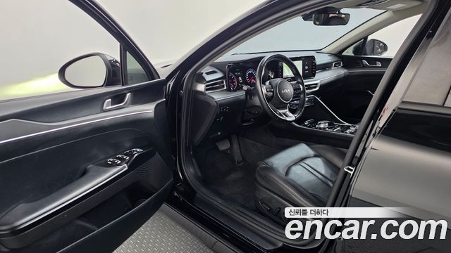 Kia K5 2022 — photo 10