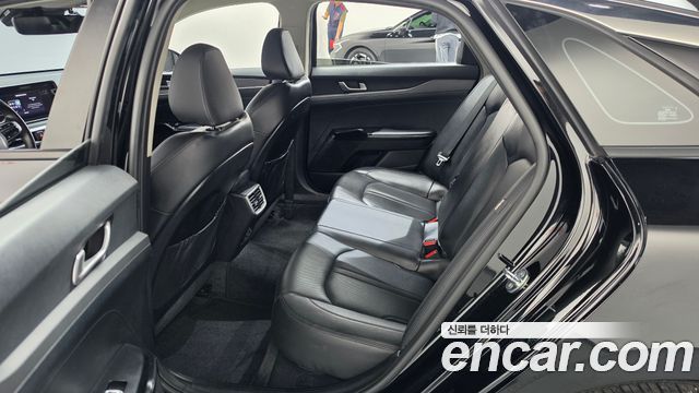 Kia K5 2022 — photo 12