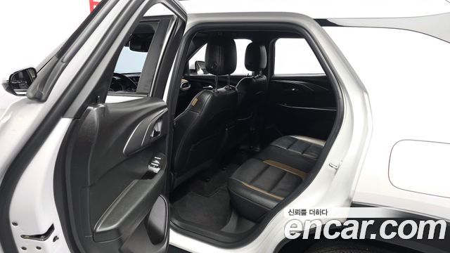 Chevrolet Korea Trailblazer 2023 — photo 16