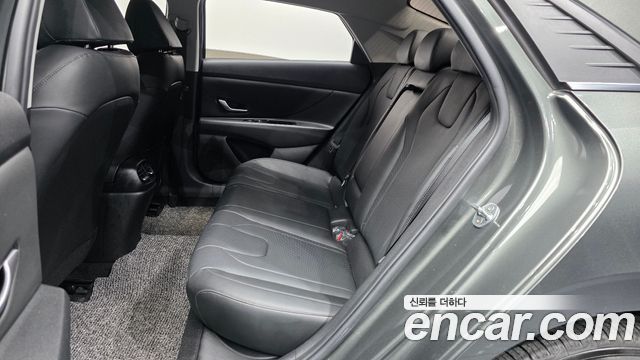 Hyundai AVANTE 2021 — photo 11
