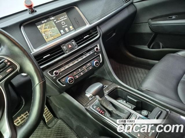 Kia K5 2016 — photo 10