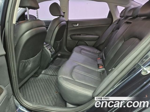 Kia K5 2016 — photo 12