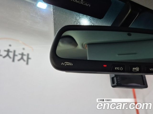 Kia K5 2016 — photo 17