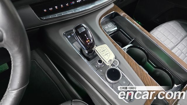 Cadillac Escalade 2024 — photo 12