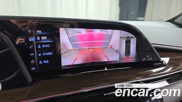 Cadillac Escalade 2024 — photo 21